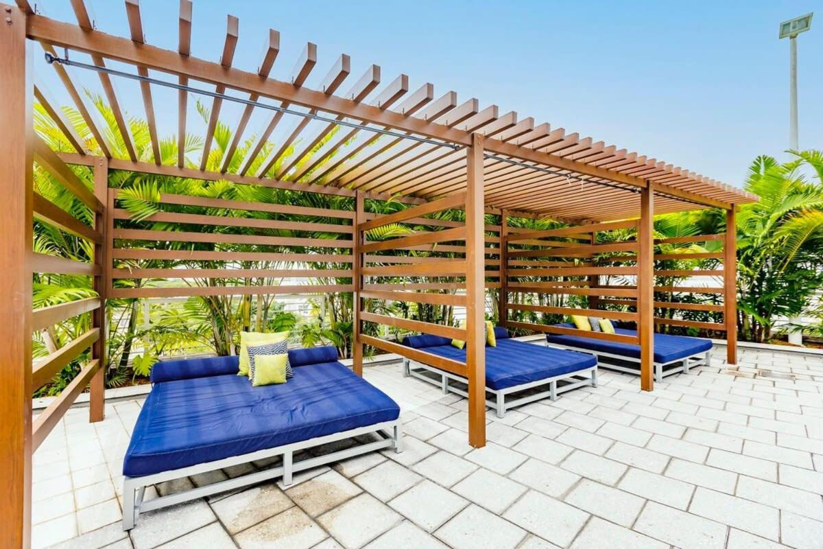 Palm Place Heart Of Miami With Parking Pool And Gym Экстерьер фото